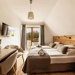 Baciarka-widok, Basen, Sauna, Jacuzzi Bed and Breakfast 4*