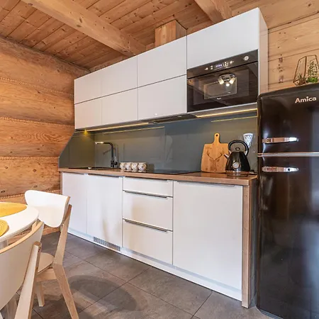 Baciarka-basen, Sauny I Jacuzzi Bed & Breakfast