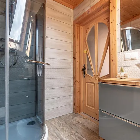 Baciarka-basen, Sauny I Jacuzzi *