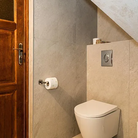 Baciarka-basen, Sauny I Jacuzzi