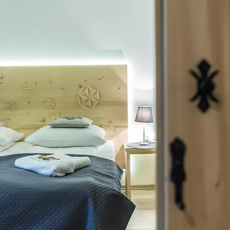 Baciarka-widok, Basen, Sauna, Jacuzzi Bed & Breakfast 4*