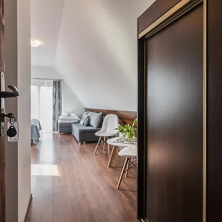 Baciarka-basen, Sauny I Jacuzzi Nocleg ze śniadaniem *