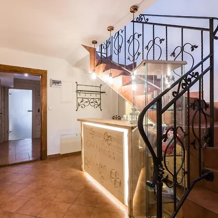 Baciarka-basen, Sauny I Jacuzzi Bed & Breakfast Kościelisko